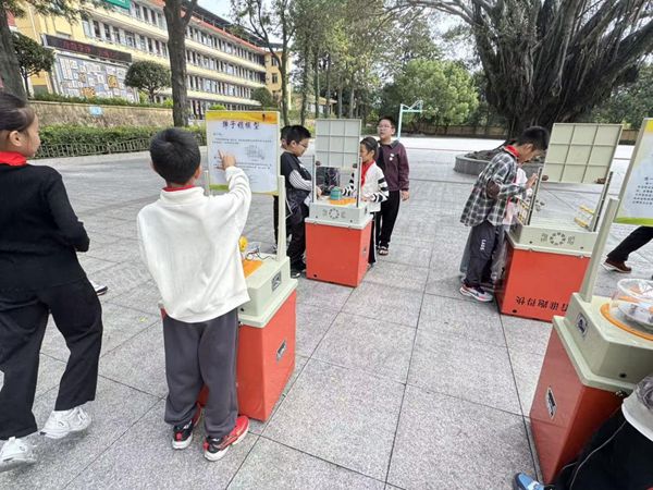 “科技大篷車，點燃科學夢”——長樂區鶴上鎮中心小學相約福州科技館共探科學秘境