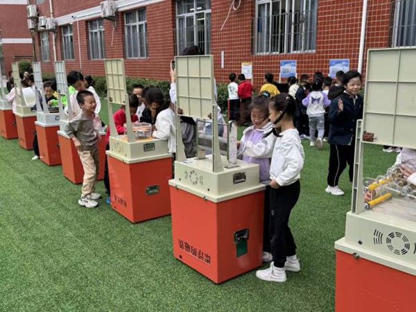 “玩轉(zhuǎn)科學(xué),車享快樂”——福州科技館攜手福州市遠洋小學(xué)共赴趣味科學(xué)之約 “玩轉(zhuǎn)科學(xué),車享快樂”——福州科技館攜手福州市遠洋小學(xué)共赴趣味科學(xué)之約