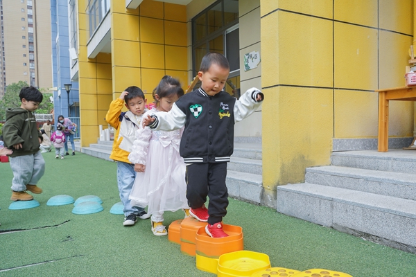 福州科技館眼健康分館開展第二屆倉山區兒童青少年近視防控趣味運動會