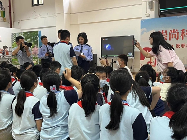 反邪教宣傳教育活動走進福州市錢塘文博小學
