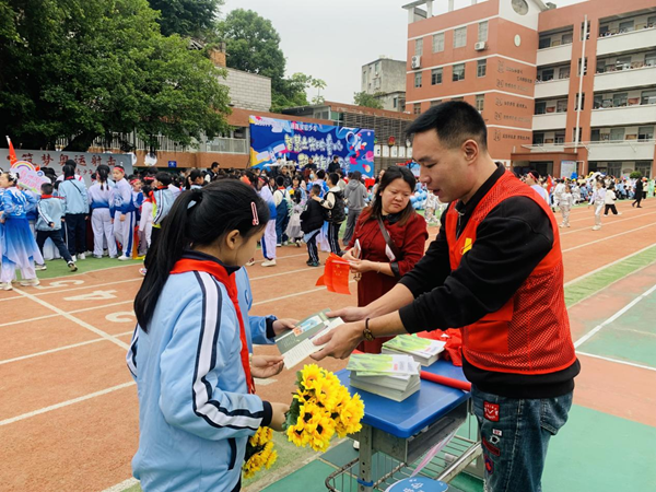 反邪教宣傳活動走進閩侯縣青口滬嶼小學