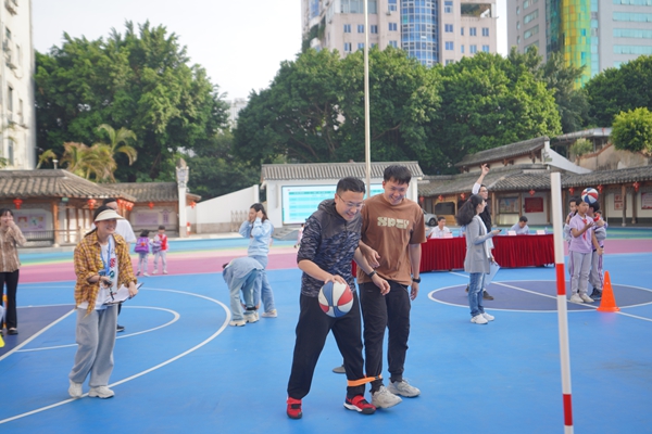 “目”浴陽光 預(yù)防近視——這場趣味運動會快樂又護眼