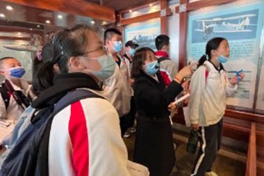 福州時(shí)代中學(xué)赴福州科技館船政文化分館參加“船政科普行，船遞青春夢(mèng)想”科普研學(xué)活動(dòng)