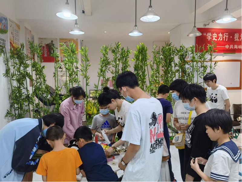 福建本土探秘”系列之“爬行天下”蛇類科普活動(dòng)   