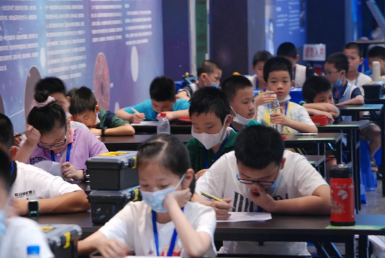 福建省首屆人工智能融合創(chuàng)新活動簡報