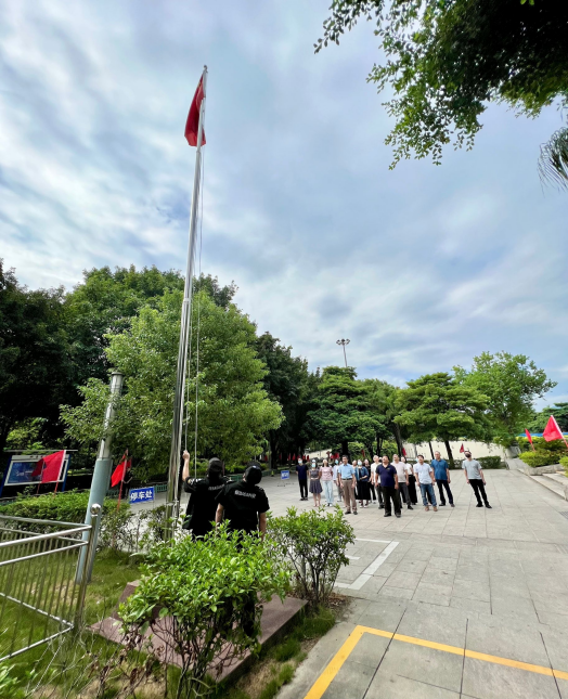 福州科技館舉行升旗儀式 慶祝中華人民共和國成立73周年