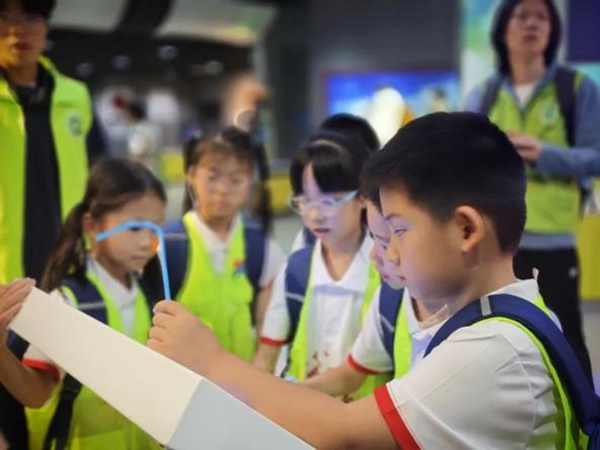 “筑夢未來”大型科普活動暨福州科技館“玩轉科學?手工作坊”第三期活動舉辦