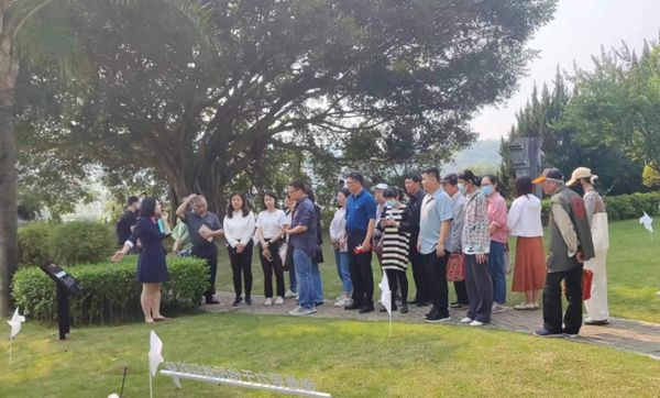 二支部開展“緬懷先烈志·共鑄中華魂”主題黨日活動 二支部開展“緬懷先烈志·共鑄中華魂”主題黨日活動